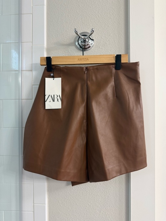 Zara Brown Faux Leather Knot Front Mini Skirt/shorts. Never worn. - Picture 2 of 3